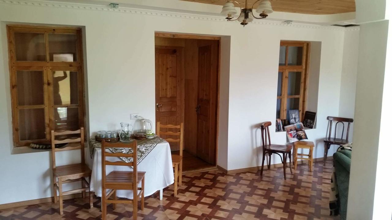 Guesthouse Angelina Ushguli Exterior foto